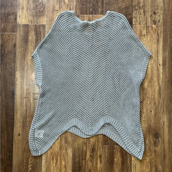 BCBGMaxAzria Knit Flowy Top - Picture 2 of 5